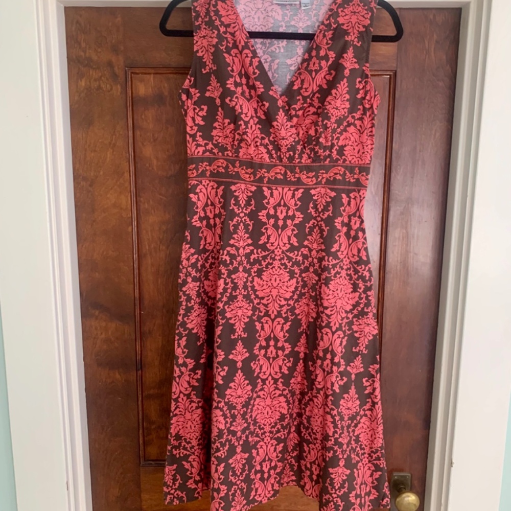 Croft & Barrow Brow/ Coral V Neck Sleeveless Stretch Dress, Size 6 EUC
